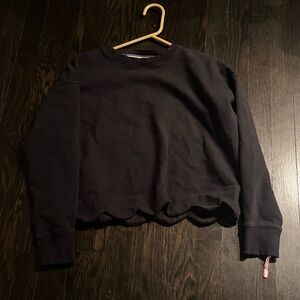 Vineyard Vines Black Cropped Sweatshirt
